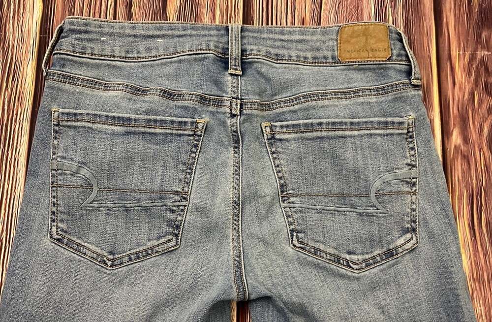 🌺 American Eagle Light Wash Jeans Womens Size 6 Long Skinny Kick Stretch